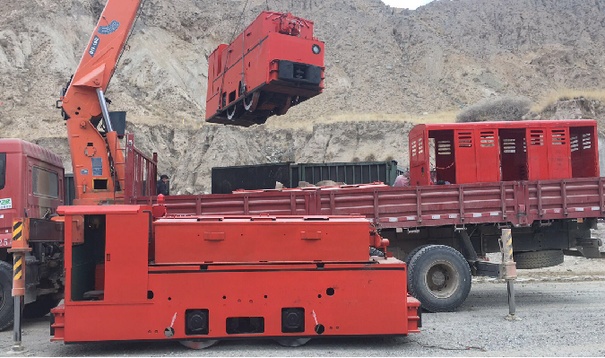 宜迅 YX-8T 礦用電機車
