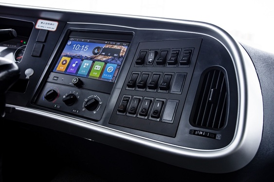 三一重工 SYM3315ZZX1F 三號工程-8×4礦石運輸自卸車高清圖 - 駕駛室